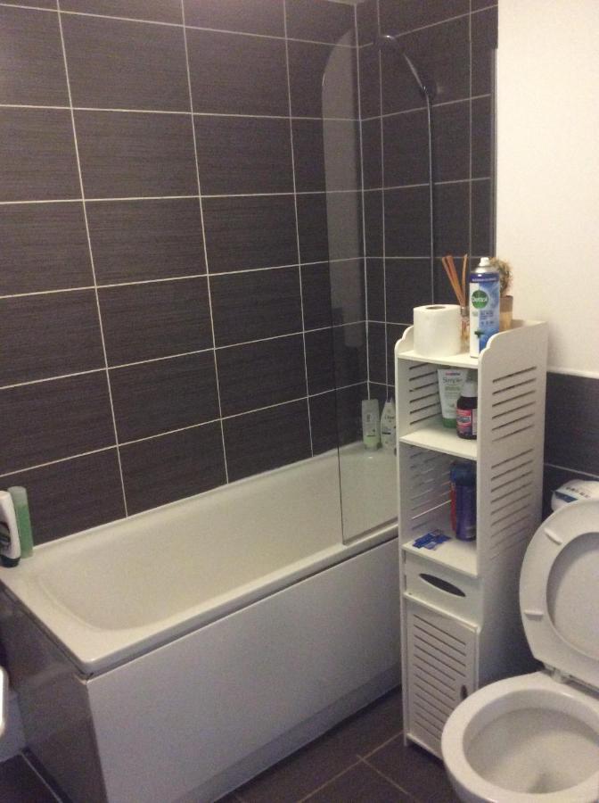 Large 3 Bedrooms In Liverpool City Centre, Free Parking Exterior foto