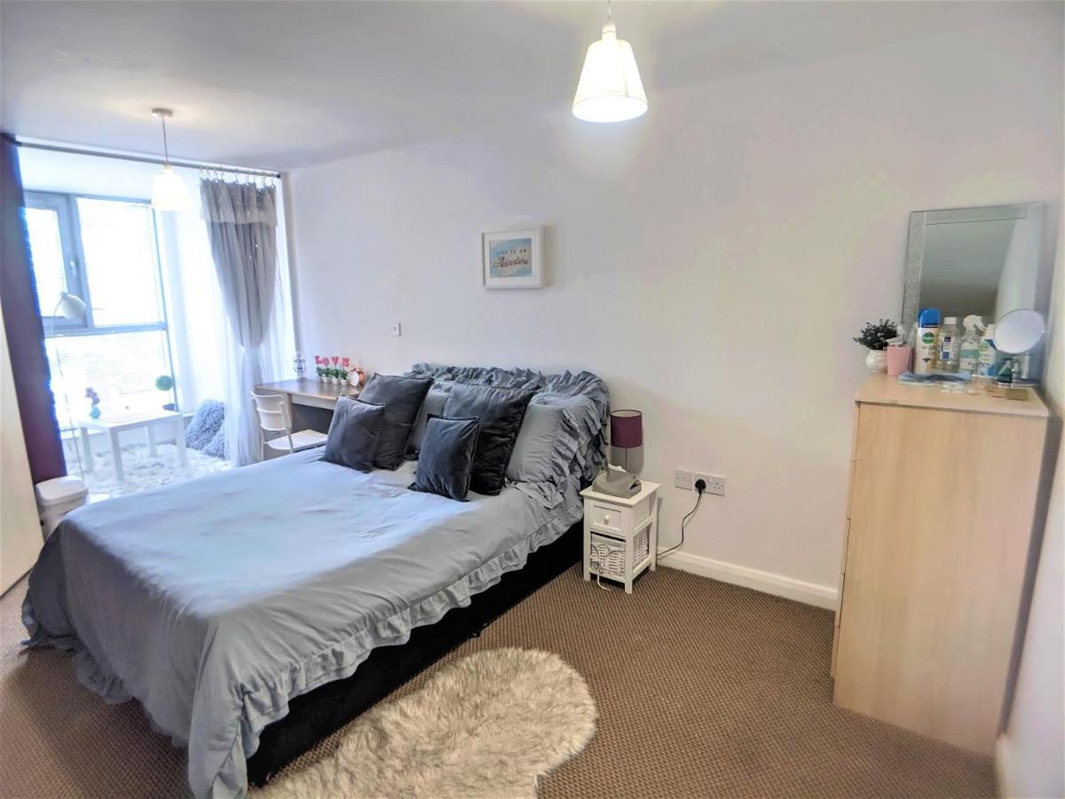 Large 3 Bedrooms In Liverpool City Centre, Free Parking Exterior foto